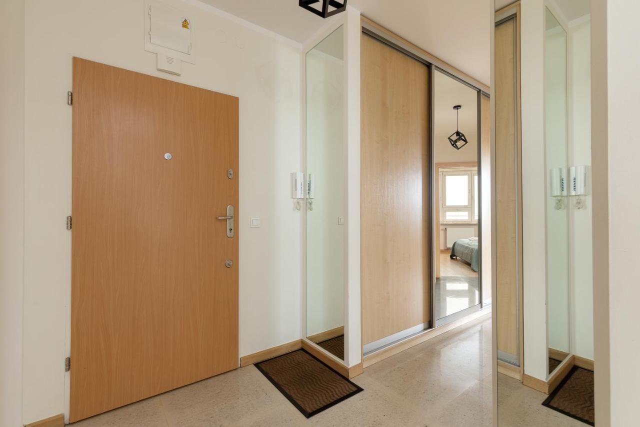 Apartment Slominskiego 5 II With Balcony By Noclegi Renters วอร์ซอ ภายนอก รูปภาพ